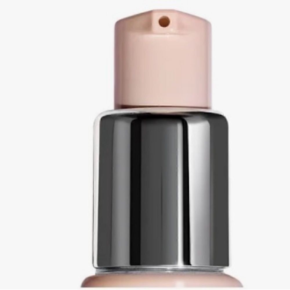 💥Revlon Candid Foundation Smooth Creamy Set of 2 comfortable lightweight 0.75FL - Picture 6 of 10